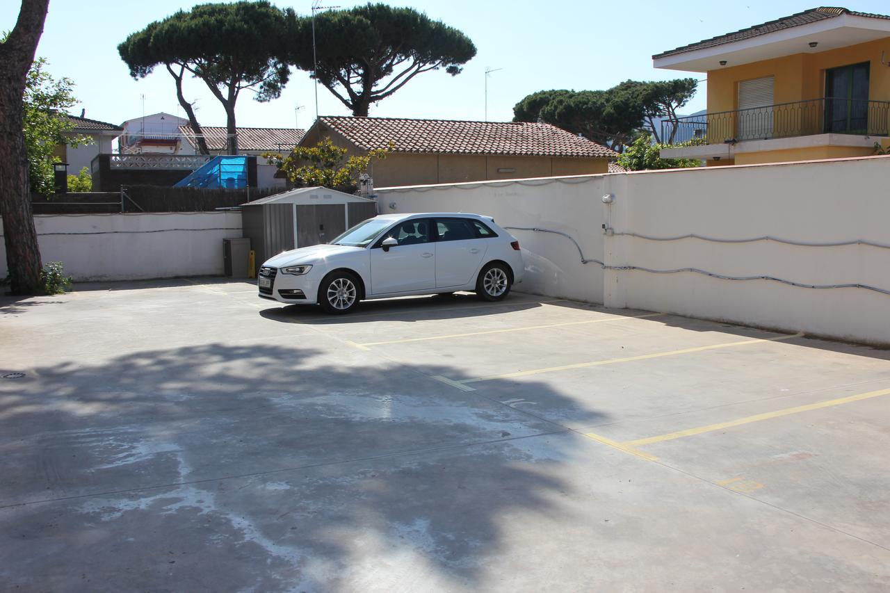 Apartamentos Caru Castelldefels Ngoại thất bức ảnh