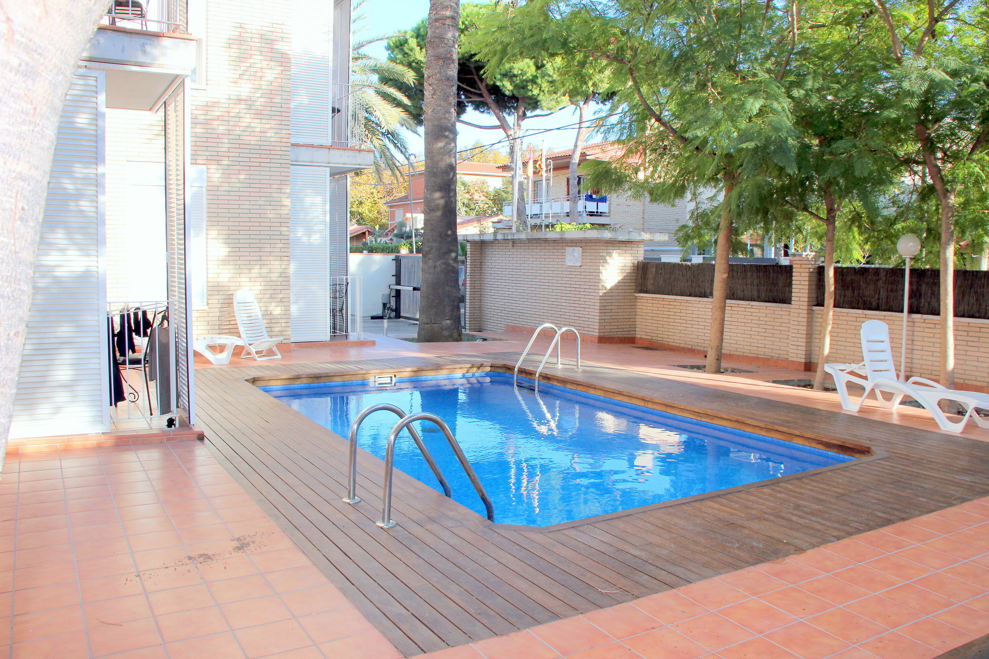 Apartamentos Caru Castelldefels Ngoại thất bức ảnh